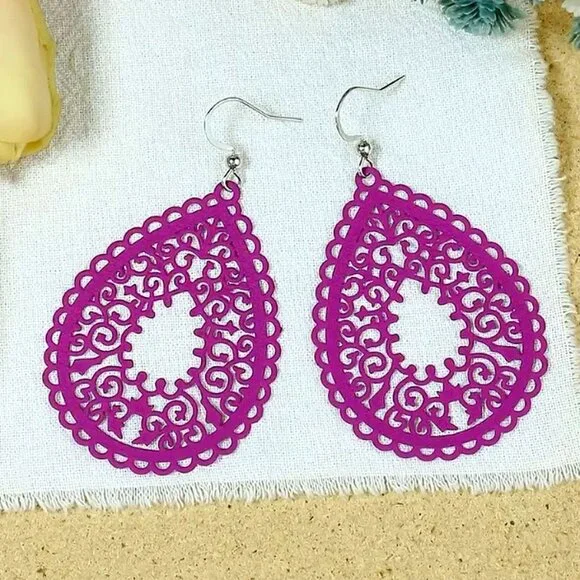 Ophelia Filigree Teardrop Water Drop Dangle Earrings Purple Plum Gift Packaged - Picture 3 of 8
